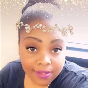 Meet your Posher, Deborah